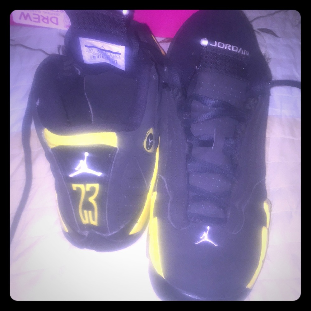 Jordan XIV size 5 in kids school age